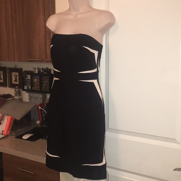 HERVE LEGER SIZE M BLACK WITH HINT OF WHITE - Picture 4 of 15